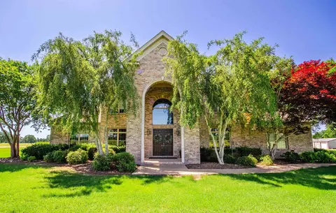 54 Middle Rd, Conway, AR 72032