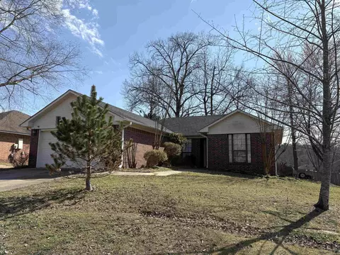 4655 Hawkins Dr, Conway, AR 72034