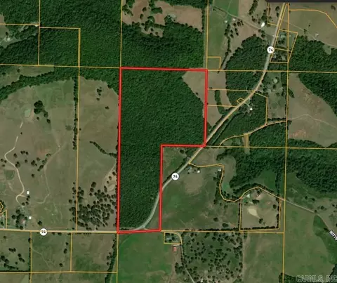 2495 E 74 Hwy, Marshall, AR 72650