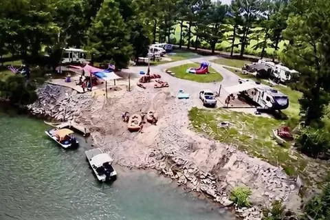 000 Heron Trl, Imboden, AR 72434