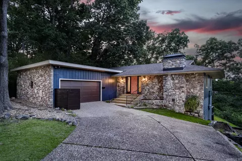 4 Flintwood Dr, Little Rock, AR 72227