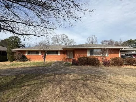 204 Mitchell St, Hot Springs, AR 71913
