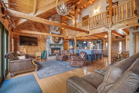 1415 Lakeshore Dr, Hot Springs, AR 71913