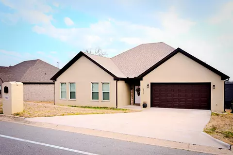 9117 Johnson Dr, Sherwood, AR 72120