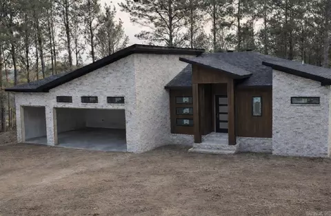 52 Altiplano Cir, Hot Springs Village, AR 71909