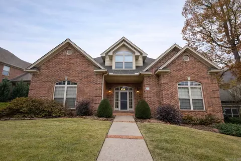 24 Wellington Colony Dr, Little Rock, AR 72211