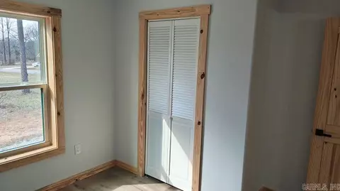Bedroom - 605 Frances Cove Rd, Mountain View, AR 72560 photo 1 of 1