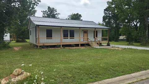 Exterior - 605 Frances Cove Rd, Mountain View, AR 72560 photo 2 of 7