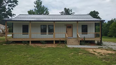 Exterior - 605 Frances Cove Rd, Mountain View, AR 72560 photo 3 of 7