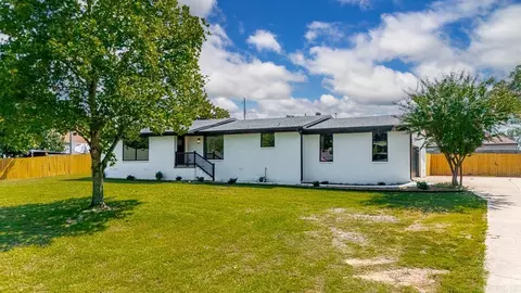 616 E Woodruff Ave, Sherwood, AR 72120