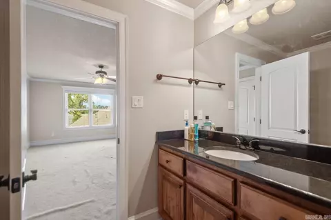 Bath - 7206 Worth Ave, Benton, AR 72019 photo 5 of 5