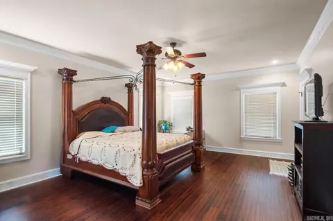 Bedroom - 7206 Worth Ave, Benton, AR 72019 photo 1 of 7