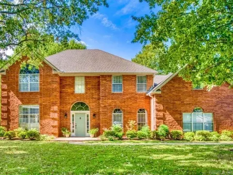 1715 Royal Dr, Conway, AR 72034