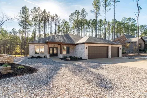34 Victoria Ln, Hot Springs Village, AR 71909