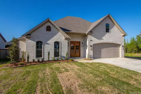 2420 Overcup Dr, Conway, AR 72034