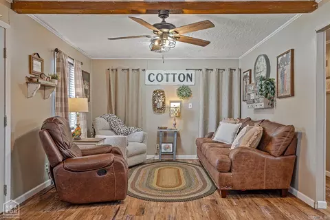 Living - 100 E Unity Rd, Paragould, AR 72450 photo 2 of 2