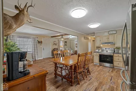 Dining - 100 E Unity Rd, Paragould, AR 72450 photo 2 of 2
