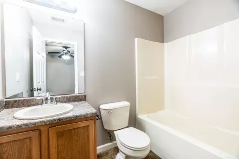Bath - 2125-2235 Rosemary, Conway, AR 72034 photo 2 of 2
