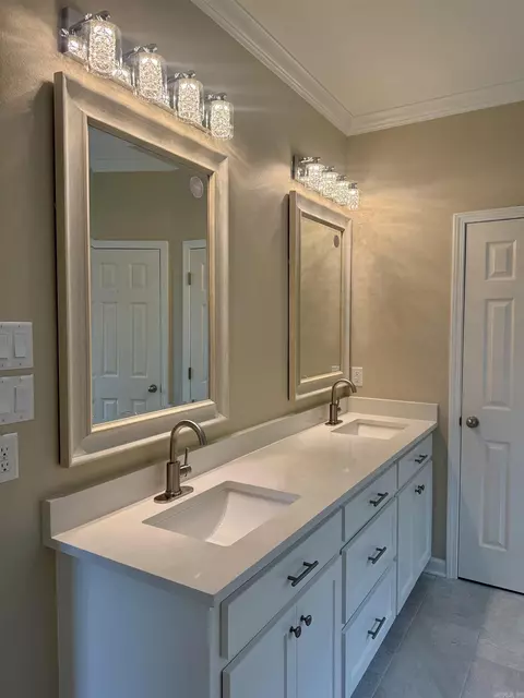 Bath - 3214 Steeplechase Cir, Bryant, AR 72022 photo 2 of 4