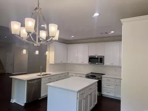 Kitchen - 3214 Steeplechase Cir, Bryant, AR 72022 photo 2 of 2