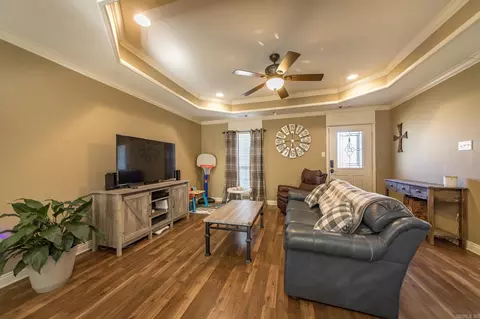 Living - 109 Tamarack Ct, Beebe, AR 72012 photo 2 of 2
