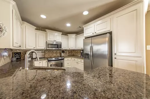 Kitchen - 109 Tamarack Ct, Beebe, AR 72012 photo 2 of 3