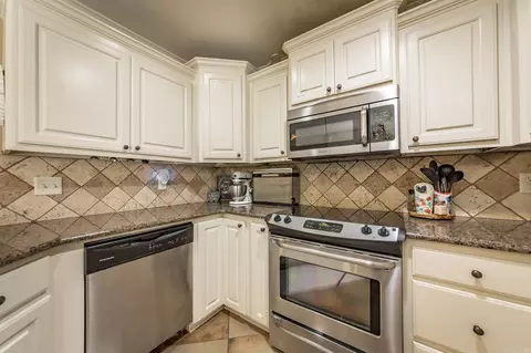 Kitchen - 109 Tamarack Ct, Beebe, AR 72012 photo 3 of 3