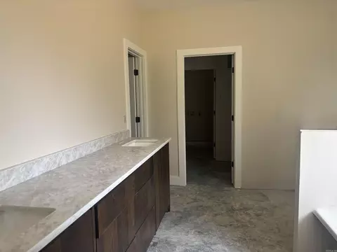 Bath - 115 Red Wing Way, Haskell, AR 72015 photo 2 of 2