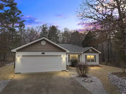 4 Perfecto Ct, Hot Springs Village, AR 71909