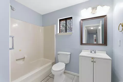Bath - 207 Fairway Dr, Conway, AR 72034 photo 2 of 2