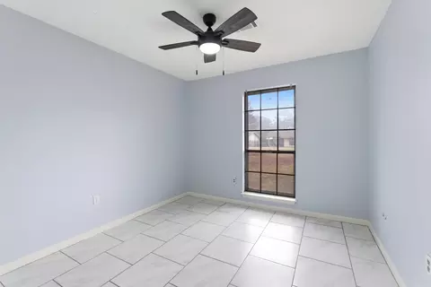 Bedroom - 207 Fairway Dr, Conway, AR 72034 photo 3 of 3