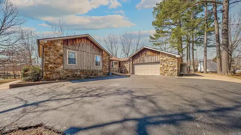 2500 N 29th St, Paragould, AR 72450
