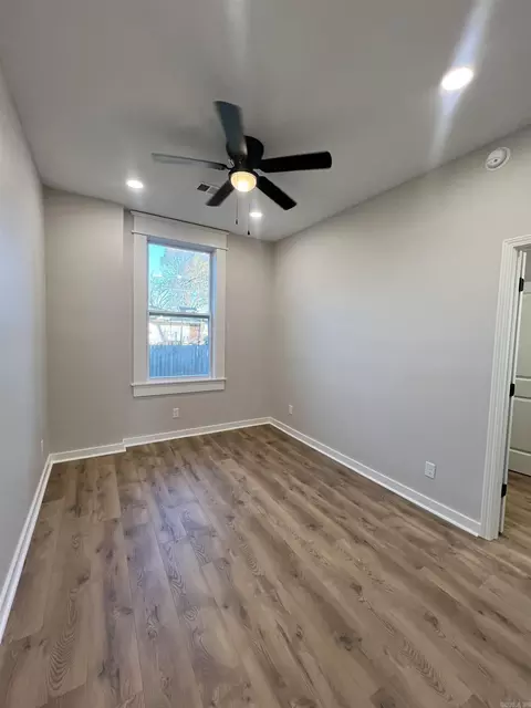 307 E Center Ave, Searcy, AR 72143 photo 21