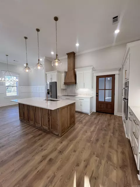 307 E Center Ave, Searcy, AR 72143 photo 9