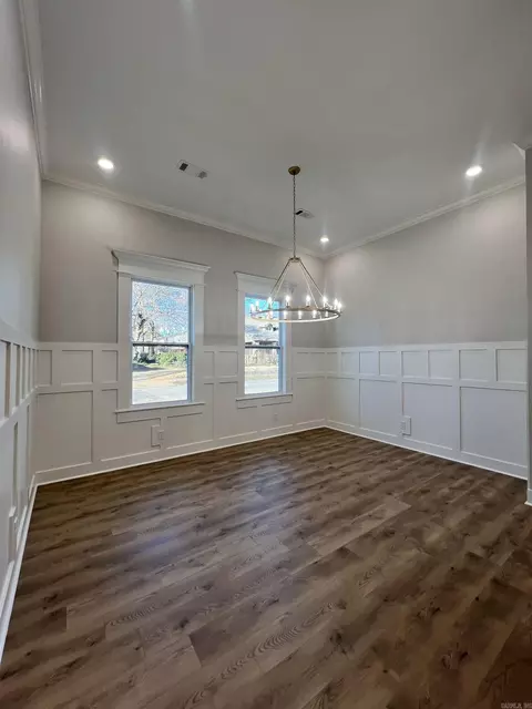 307 E Center Ave, Searcy, AR 72143 photo 5