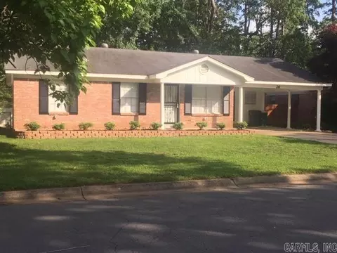 26 Warwick Rd, Little Rock, AR 72205