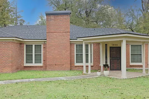 Exterior - 1605 W 35th Ave, Pine Bluff, AR 71603 photo 3 of 5