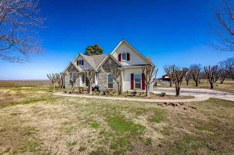 3383 Henderson Rd, England, AR 72046