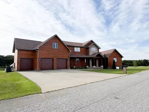 95 Firethorne Ln, Melbourne, AR 72556