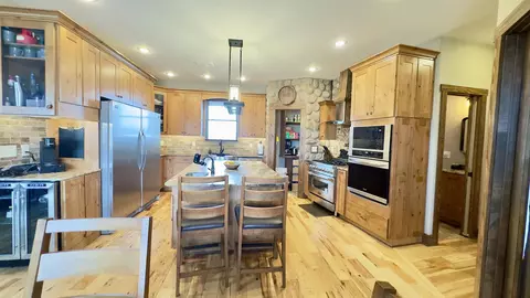 Kitchen - 95 Firethorne Ln, Melbourne, AR 72556 photo 1 of 4