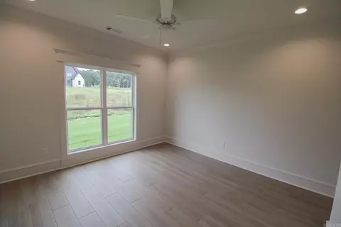 Bedroom - 1635 Dolphin Dr, Conway, AR 72034 photo 4 of 6