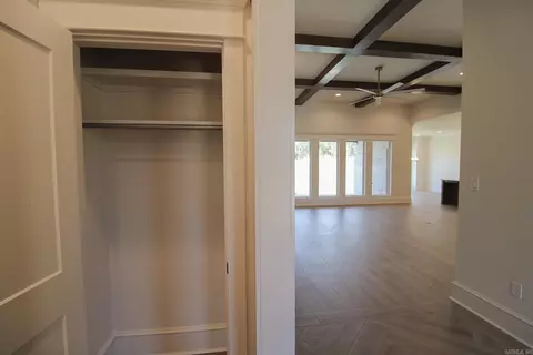 Entry Way - 1635 Dolphin Dr, Conway, AR 72034 photo 5 of 6