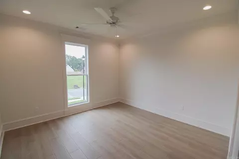 Bedroom - 1635 Dolphin Dr, Conway, AR 72034 photo 2 of 6