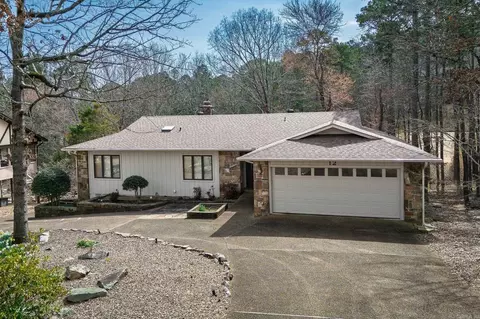 12 Almendra Ln, Hot Springs Village, AR 71909