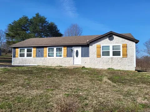 3717 Oak Leaf Cir, Jonesboro, AR 72404