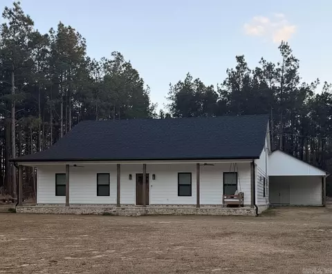 640 Heritage Dr, Rison, AR 71665