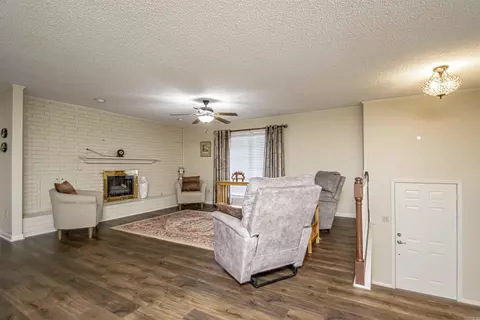 2813 Southgate Dr, Malvern, AR 72104 photo 4