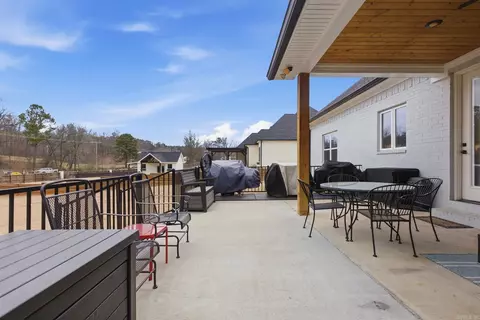 Exterior - 877 Belle Grove Loop, Benton, AR 72019 photo 3 of 6