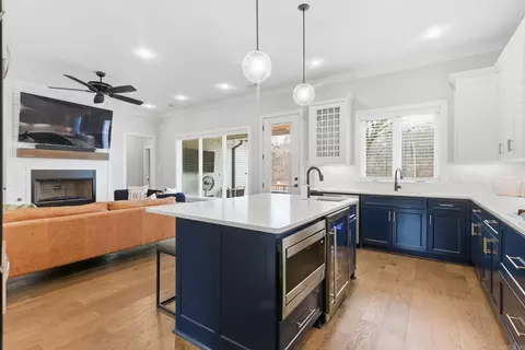 Kitchen - 877 Belle Grove Loop, Benton, AR 72019 photo 1 of 4