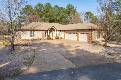 6 Invadir Cir, Hot Springs Village, AR 71909
